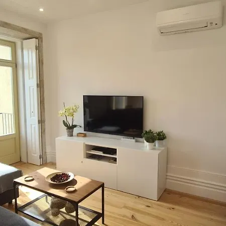 Apartment Merc Estudio 245 *